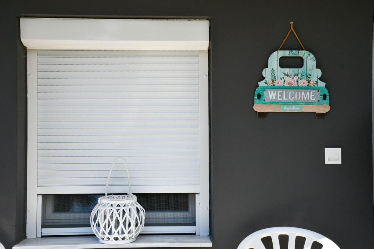 Villa Kostas Chaidefto ภายนอก รูปภาพ